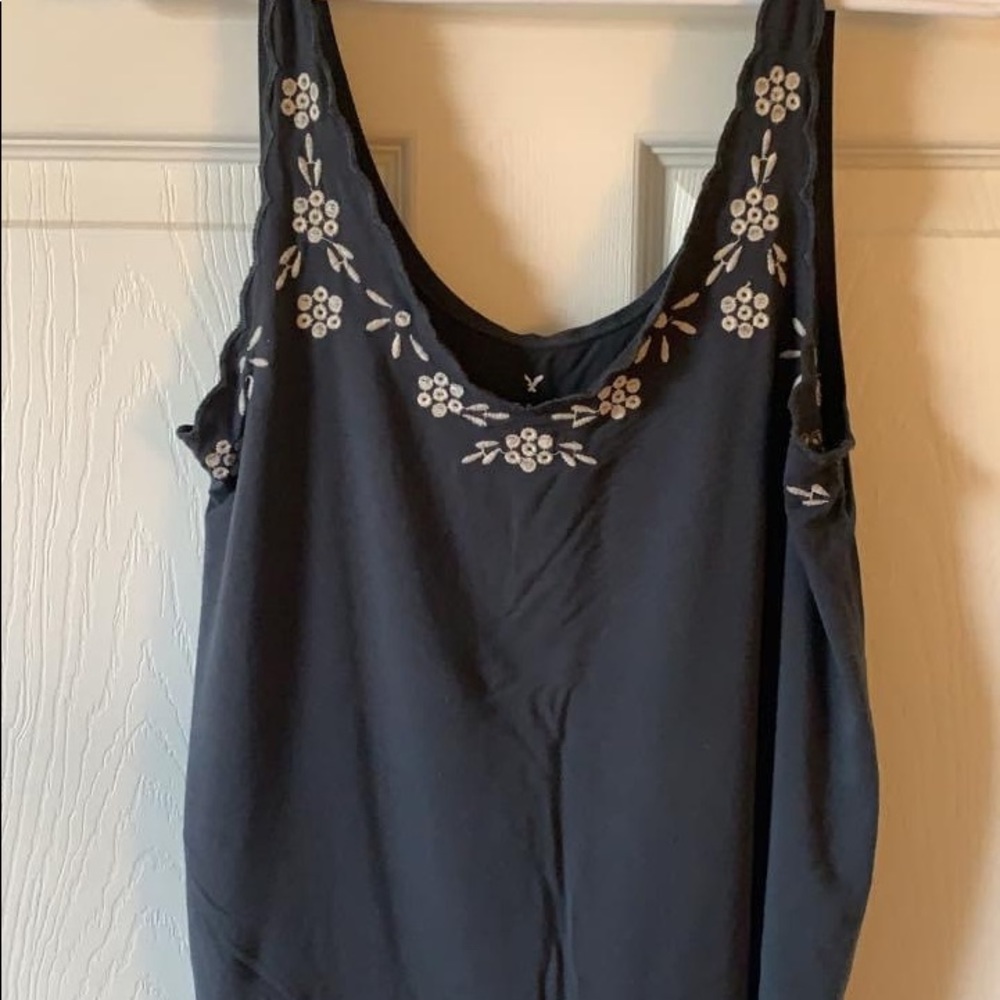 Navy floral tank top - Picture 1 of 1